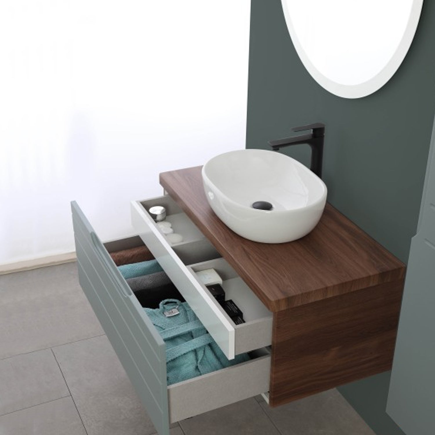 Composizione bagno sospesa Cubi&Co serie Hill 110 cm con lavabo in ceramica e specchio tondo - Verde salvia