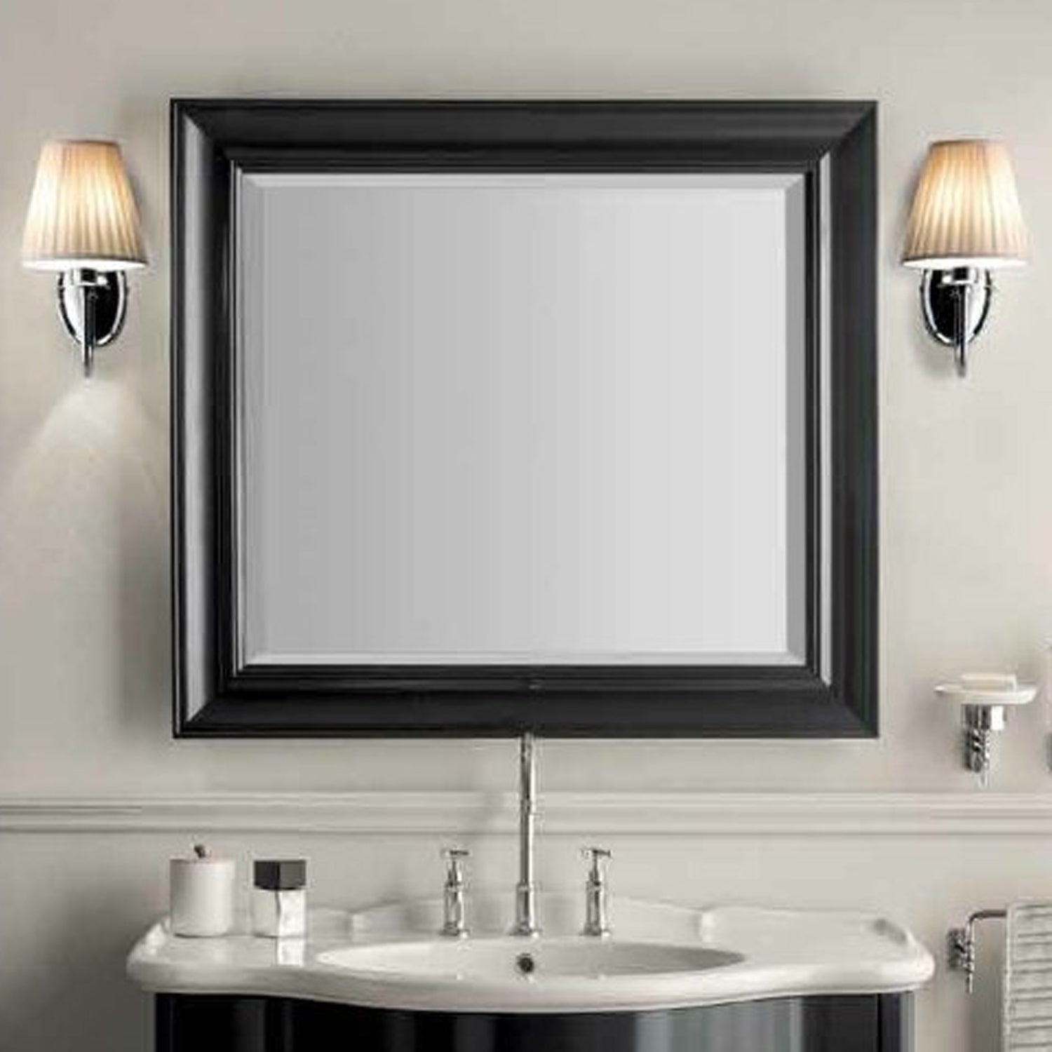  Applique a parete con supporto in metallo cromato cm 15x27