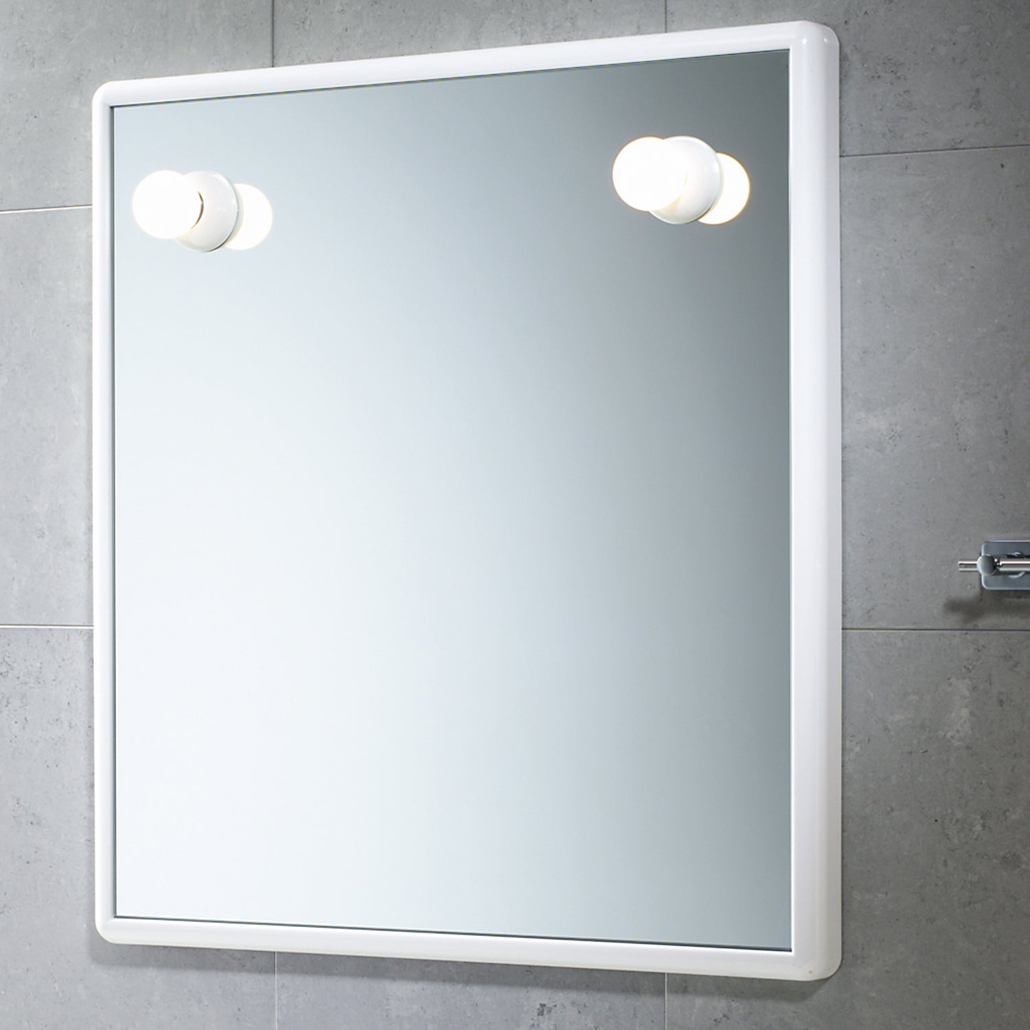  Specchio 55x60 cm con luci Gedy serie Junior - Bianco by CeramicStore | Lo specialista del tuo bagno